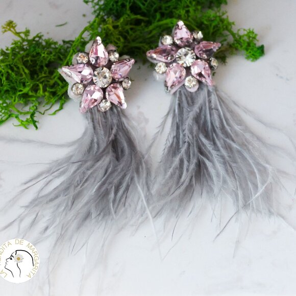 Crystals and feathers handmade earrings statement gray pink long - Picture 1 of 8